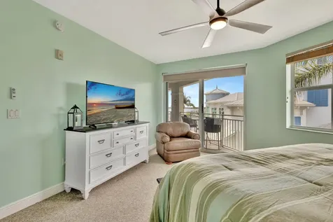 975 NW Flagler Avenue Stuart FL 34994