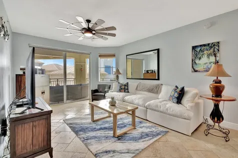 975 NW Flagler Avenue Stuart FL 34994