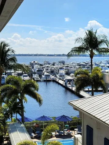 975 NW Flagler Avenue Stuart FL 34994