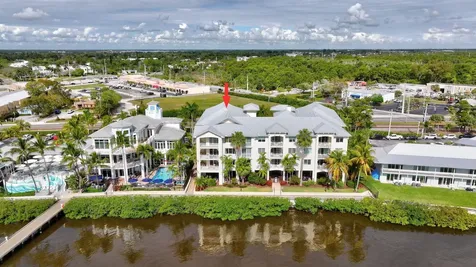 975 NW Flagler Avenue Stuart FL 34994