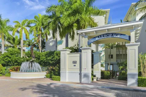 975 NW Flagler Avenue Stuart FL 34994
