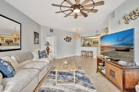 975 NW Flagler Avenue Stuart FL 34994