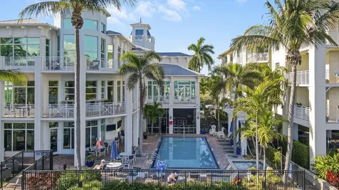 975 NW Flagler Avenue Stuart FL 34994
