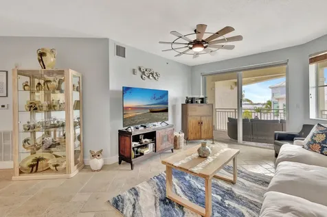975 NW Flagler Avenue Stuart FL 34994