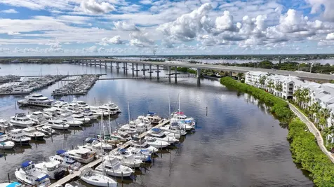 975 NW Flagler Avenue Stuart FL 34994
