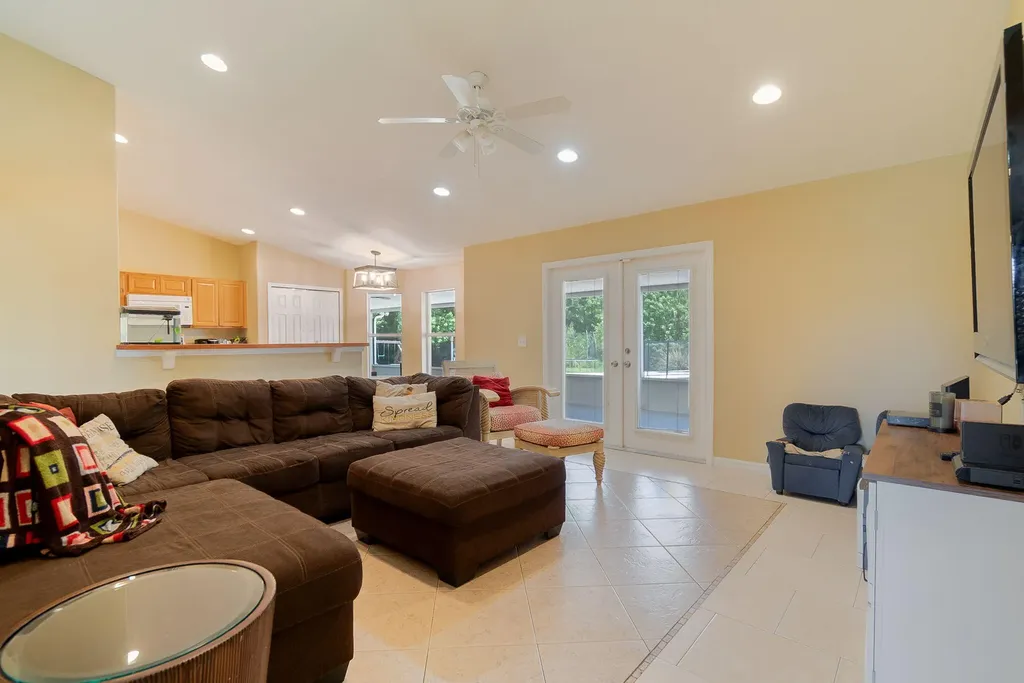 17468 N 38th Road Road N The Acreage FL 33470