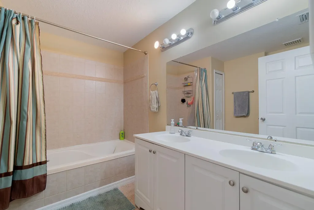 17468 N 38th Road Road N The Acreage FL 33470