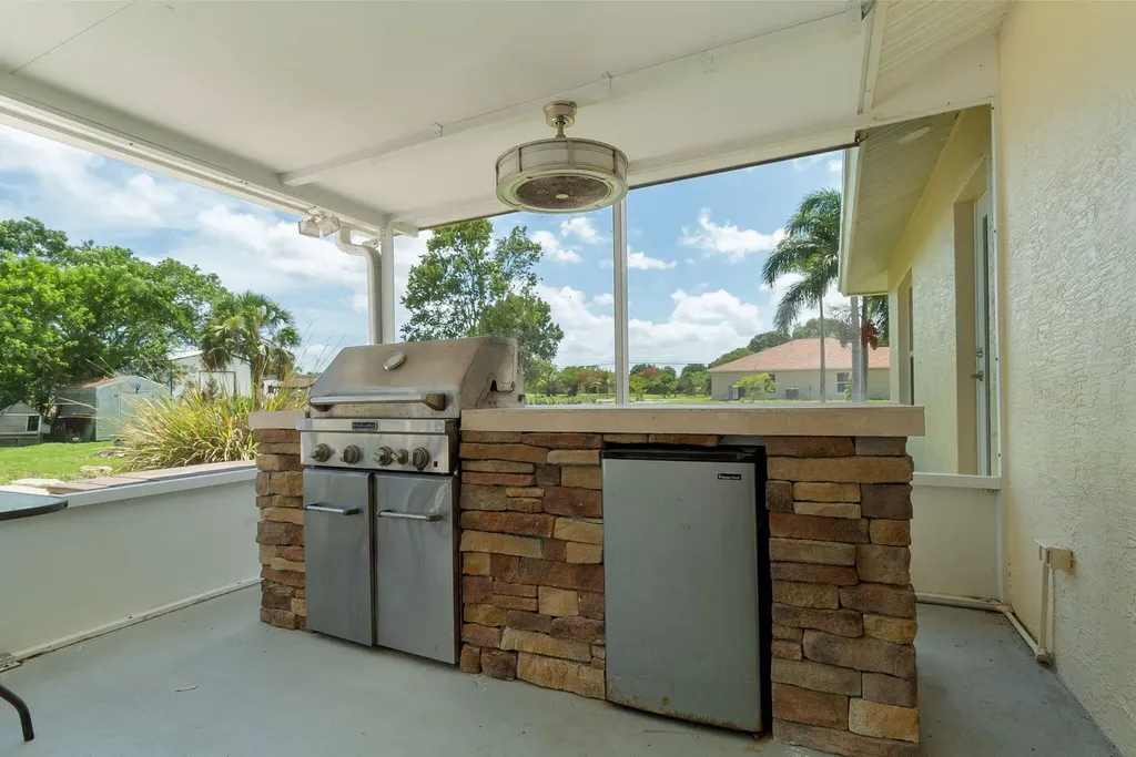 17468 N 38th Road Road N The Acreage FL 33470
