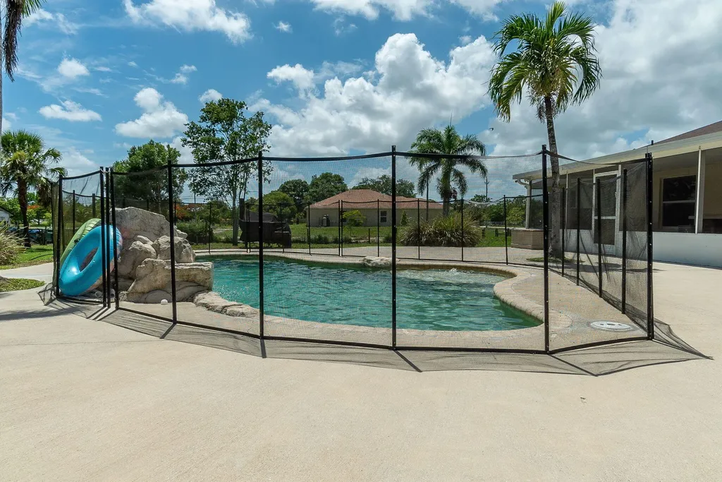 17468 N 38th Road Road N The Acreage FL 33470