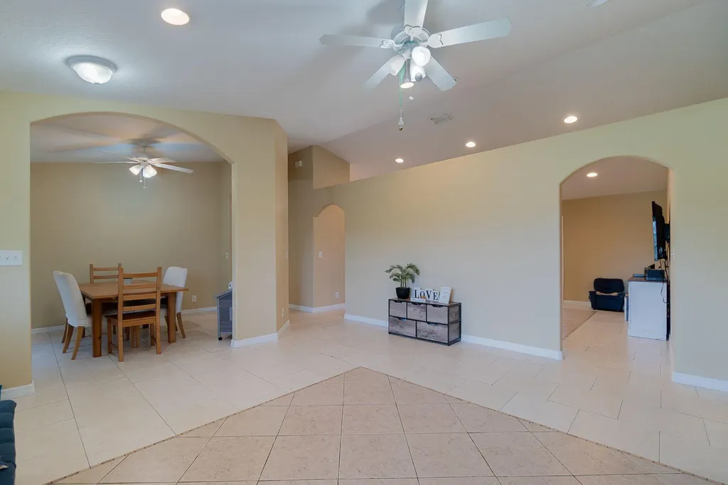 17468 N 38th Road Road N The Acreage FL 33470