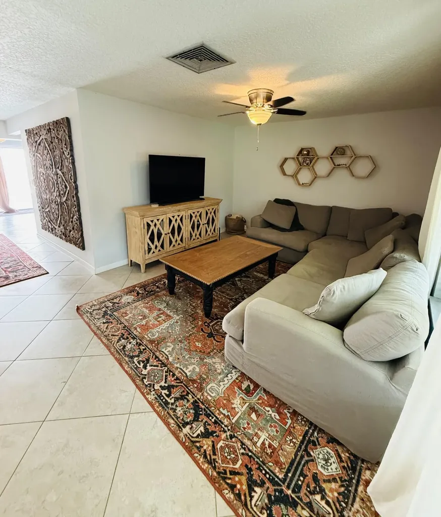 6719 Eastview Drive Lake Worth FL 33462