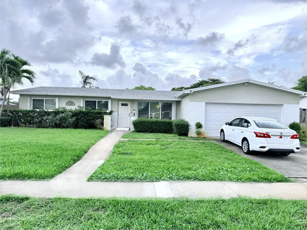10900 NW 18th Place Pembroke Pines FL 33026