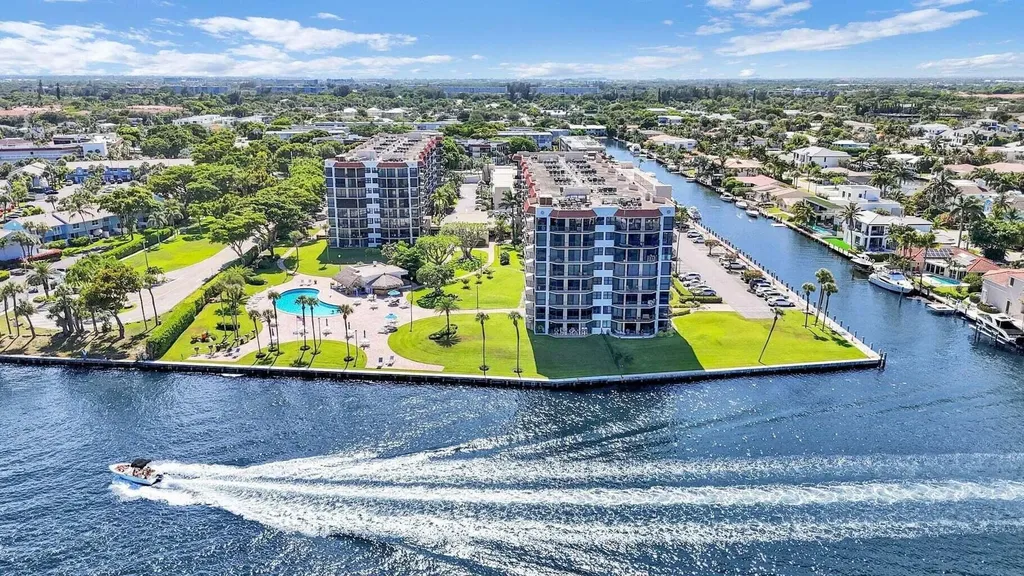 859 Jeffery Street SE Boca Raton FL 33487