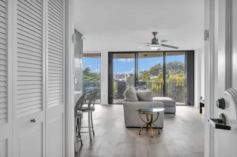 859 Jeffery Street SE Boca Raton FL 33487