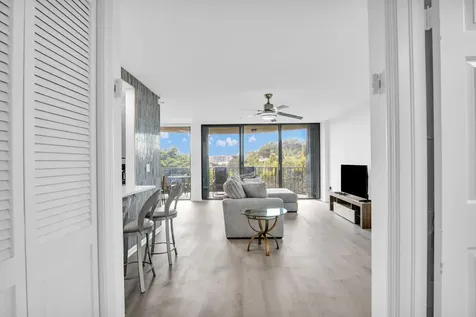 859 Jeffery Street SE Boca Raton FL 33487