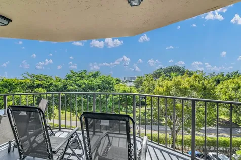 859 Jeffery Street SE Boca Raton FL 33487
