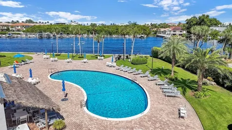 859 Jeffery Street SE Boca Raton FL 33487