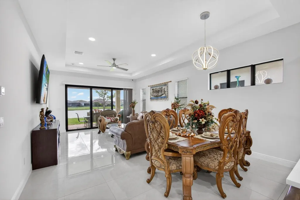 4805 Saint Armands Way Westlake FL 33470