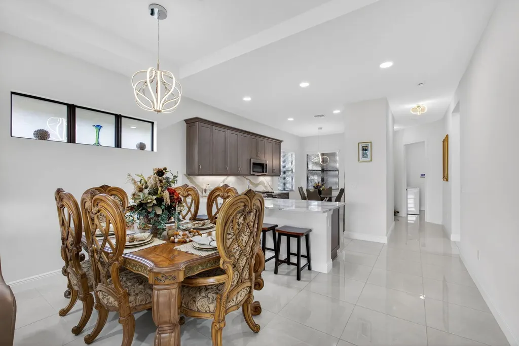 4805 Saint Armands Way Westlake FL 33470