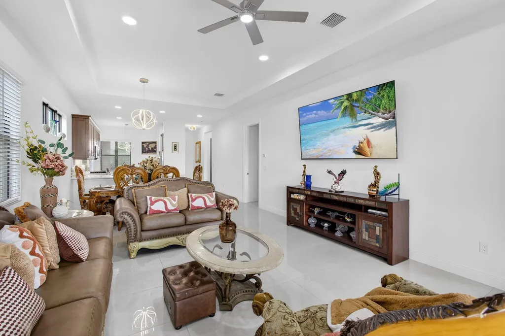 4805 Saint Armands Way Westlake FL 33470