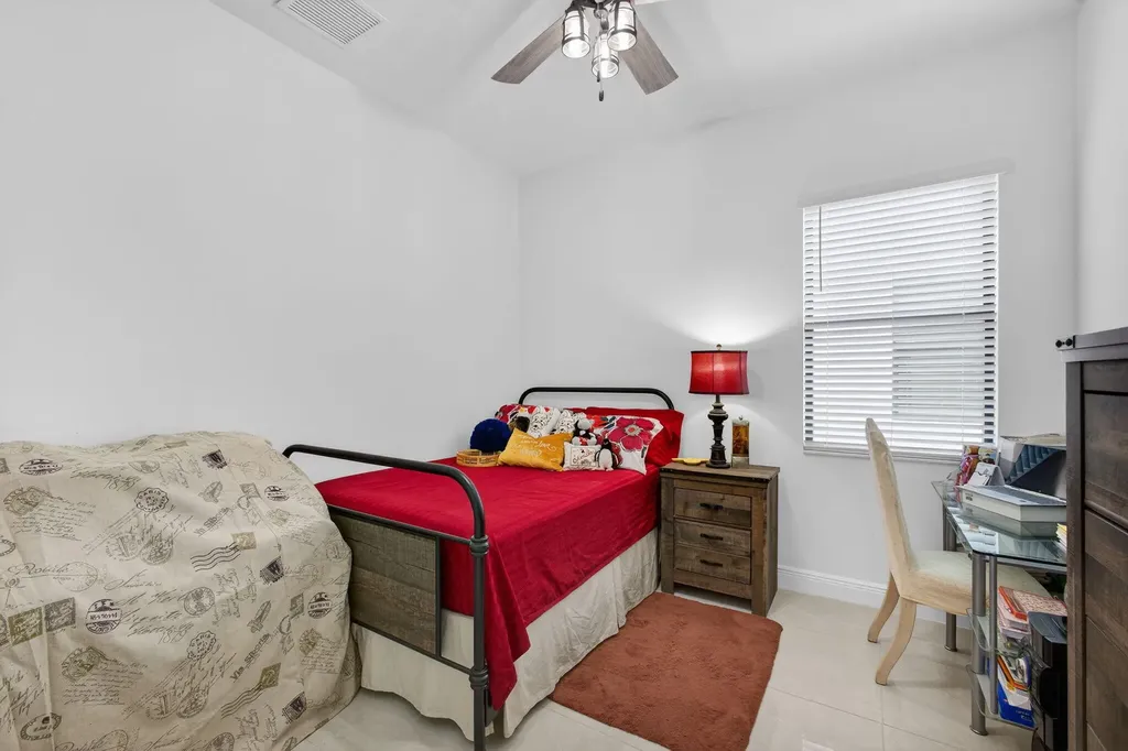 4805 Saint Armands Way Westlake FL 33470