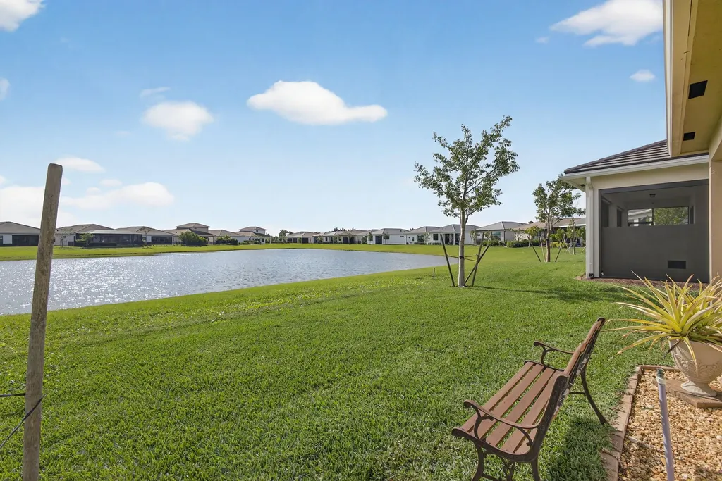 4805 Saint Armands Way Westlake FL 33470