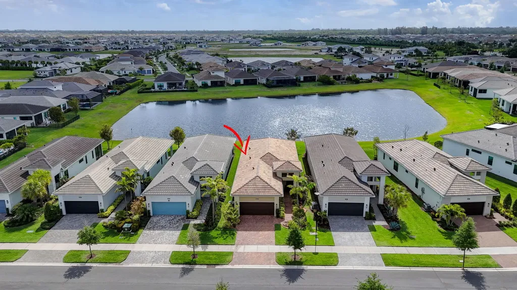 4805 Saint Armands Way Westlake FL 33470