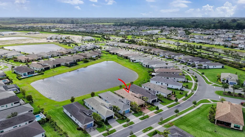 4805 Saint Armands Way Westlake FL 33470