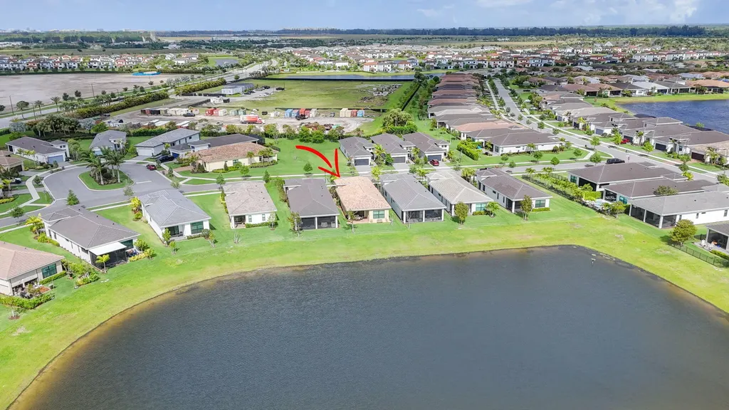 4805 Saint Armands Way Westlake FL 33470