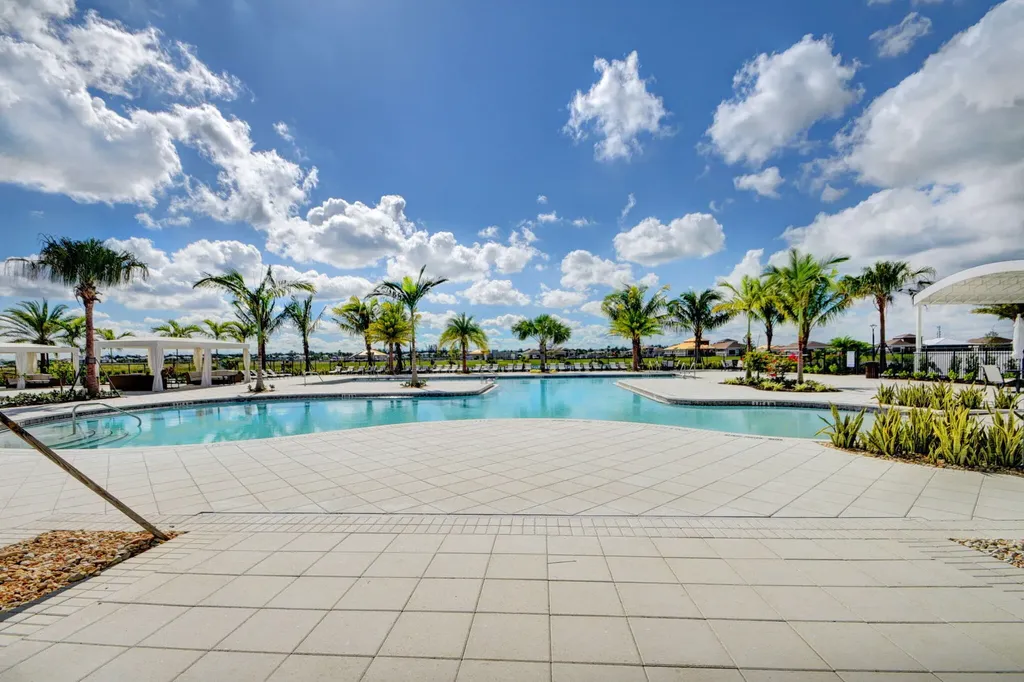 4805 Saint Armands Way Westlake FL 33470