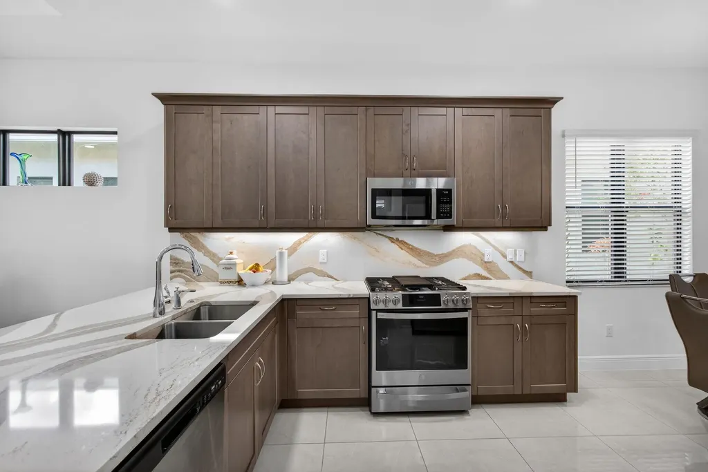 4805 Saint Armands Way Westlake FL 33470