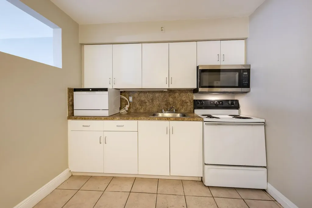 1108 NW 5th Avenue Fort Lauderdale FL 33311