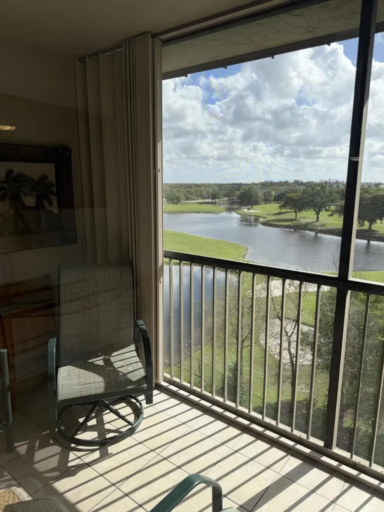 3150 W Rolling Hills Circle Davie FL 33328