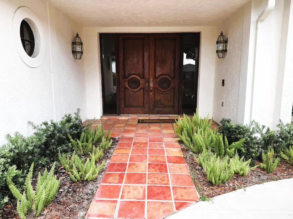 4 Lochwick Road Palm Beach Gardens FL 33418