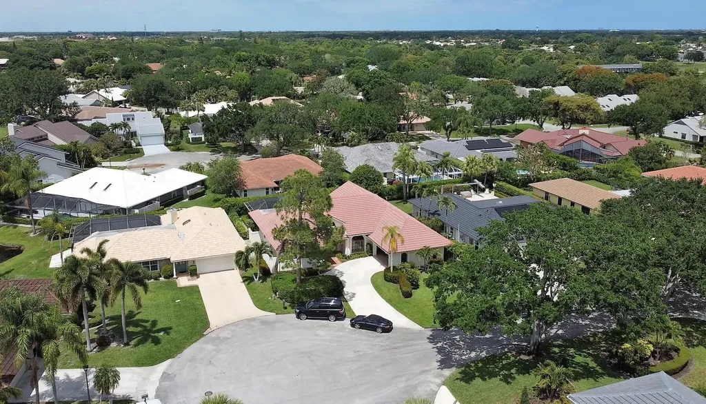 4 Lochwick Road Palm Beach Gardens FL 33418