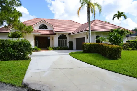 4 Lochwick Road Palm Beach Gardens FL 33418