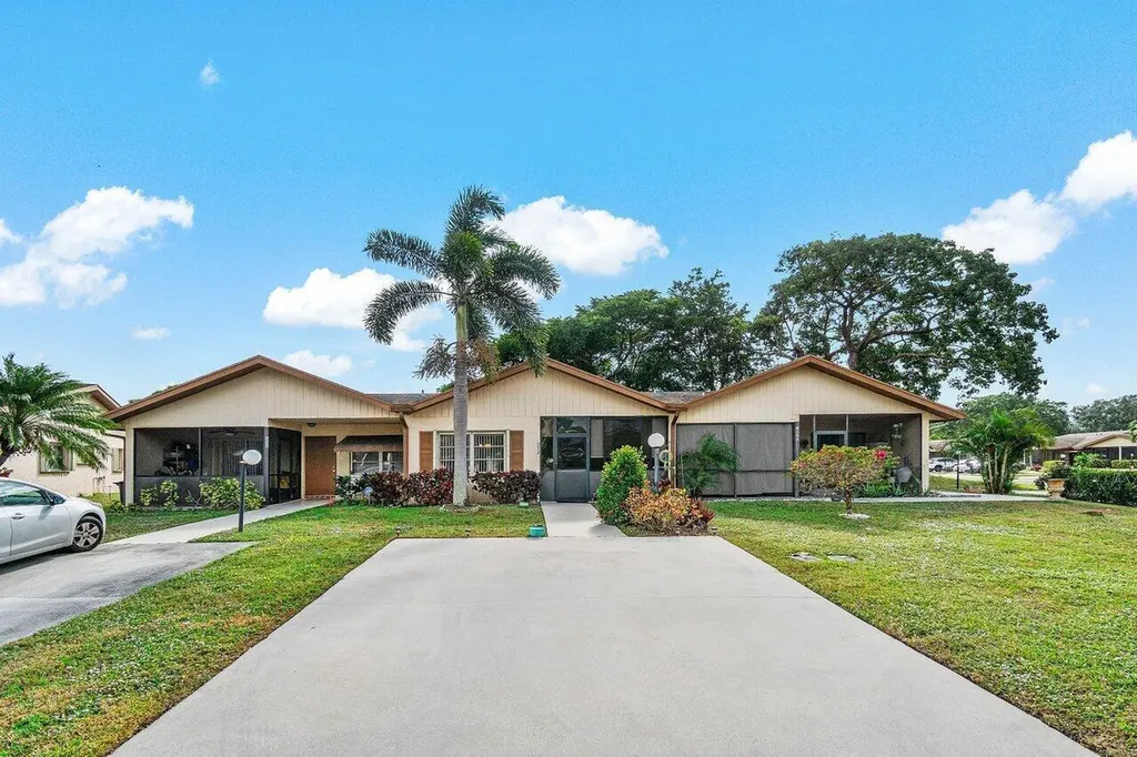 5814 Doris Court Delray Beach FL 33484