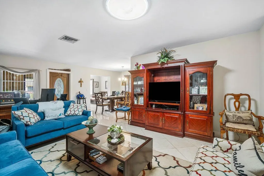 5814 Doris Court Delray Beach FL 33484