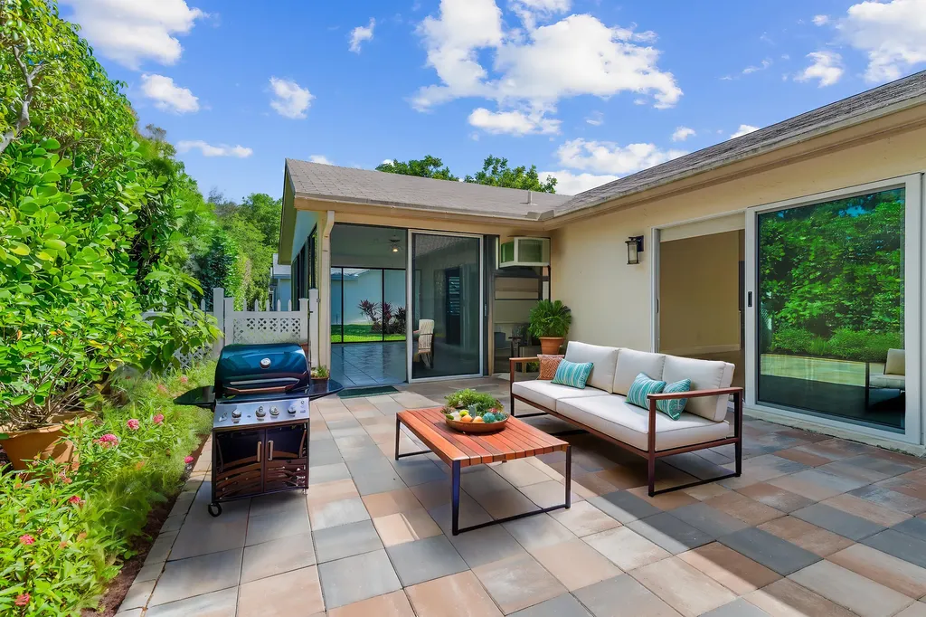 2685 Riviera Drive Delray Beach FL 33445