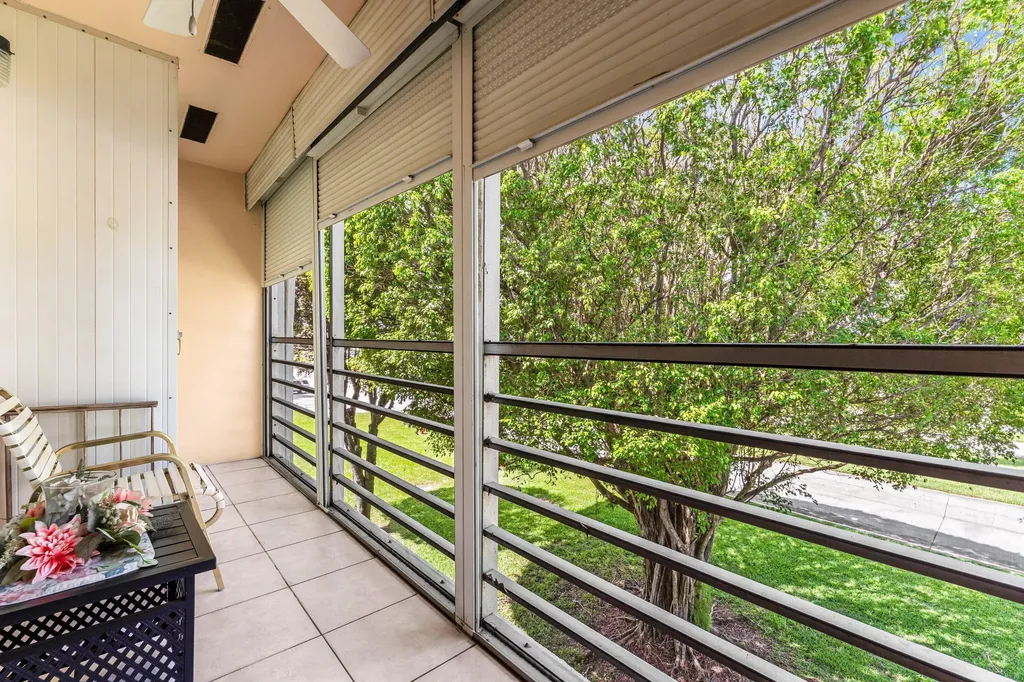 629 Fanshaw O Boca Raton FL 33434