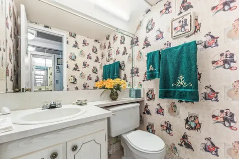 629 Fanshaw O Boca Raton FL 33434