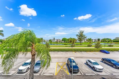 629 Fanshaw O Boca Raton FL 33434