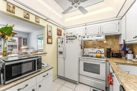 629 Fanshaw O Boca Raton FL 33434