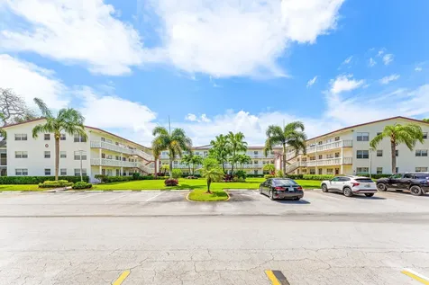 629 Fanshaw O Boca Raton FL 33434