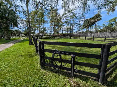 13161 Casey Road Loxahatchee Groves FL 33470