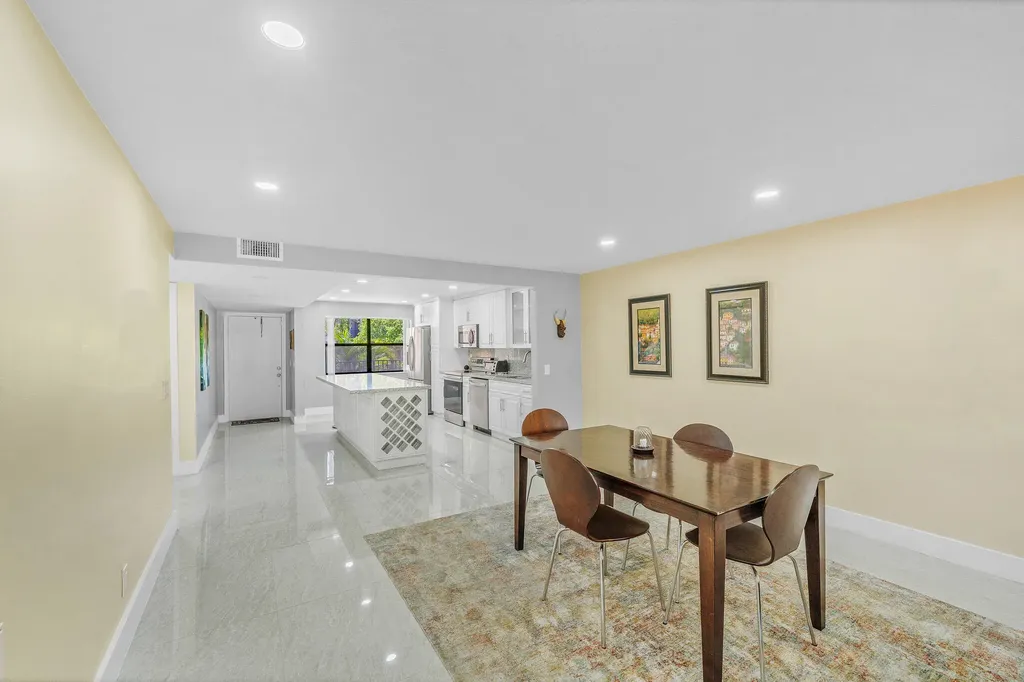 2704 NW 104th Avenue Sunrise FL 33322