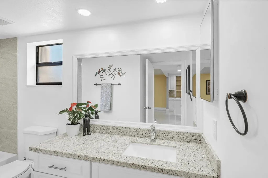 2704 NW 104th Avenue Sunrise FL 33322