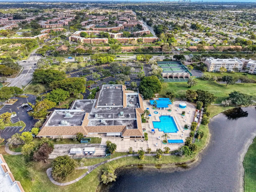 2704 NW 104th Avenue Sunrise FL 33322