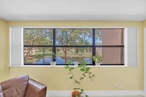 2704 NW 104th Avenue Sunrise FL 33322