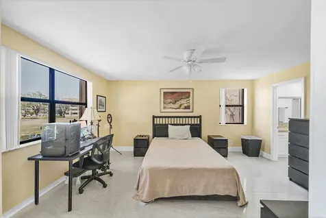 2704 NW 104th Avenue Sunrise FL 33322